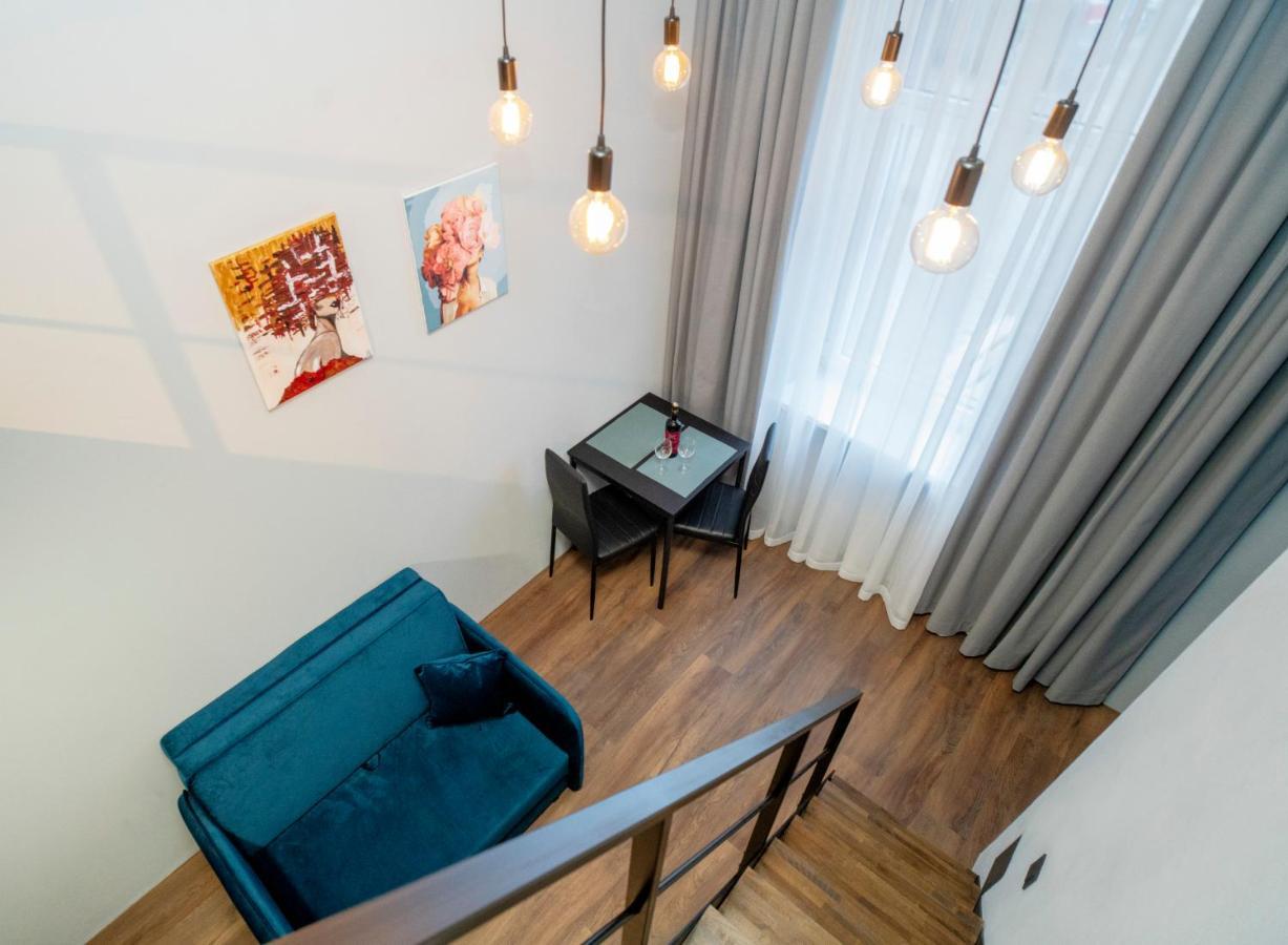 Teeny Tiny Lofts In Center Kaunas Eksteriør billede