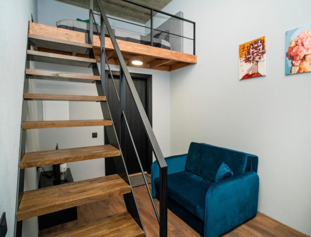Teeny Tiny Lofts In Center Kaunas Eksteriør billede